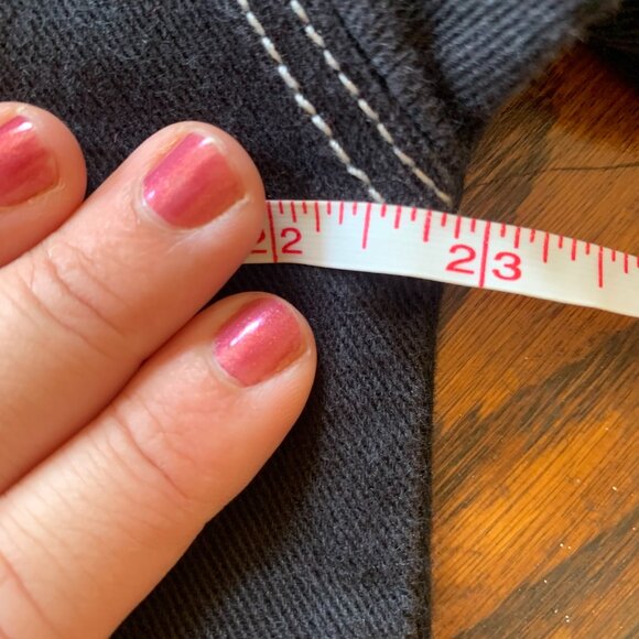 FOREVER 21 M Jean Jacket Black Denim Shirt Cropped Fringe Hem Button Up Boxy - Picture 5 of 6